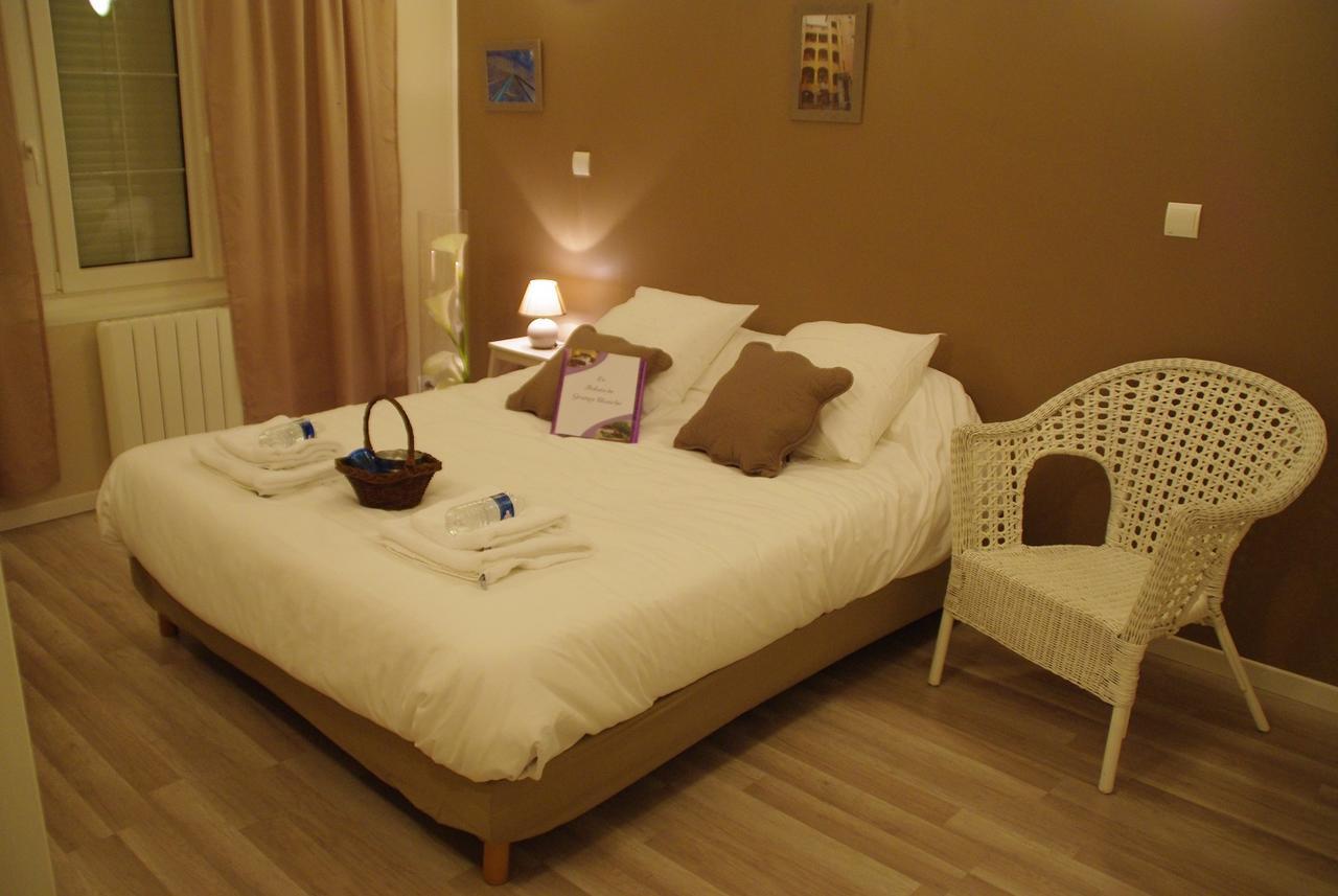 Chambres Dhotes Le Relais De Grange Blanche Lyon Buitenkant foto
